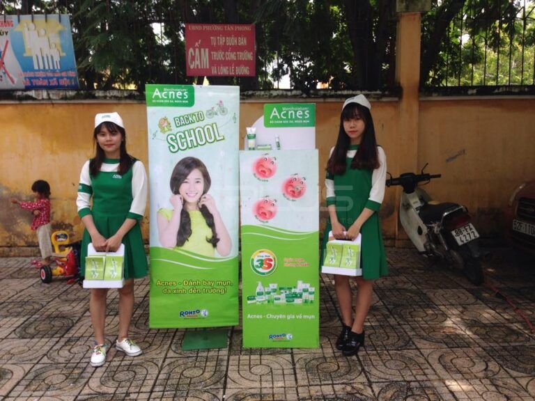 CHIẾN DỊCH PHÁT SAMPLING ACNES TẠI TRƯỜNG HỌC