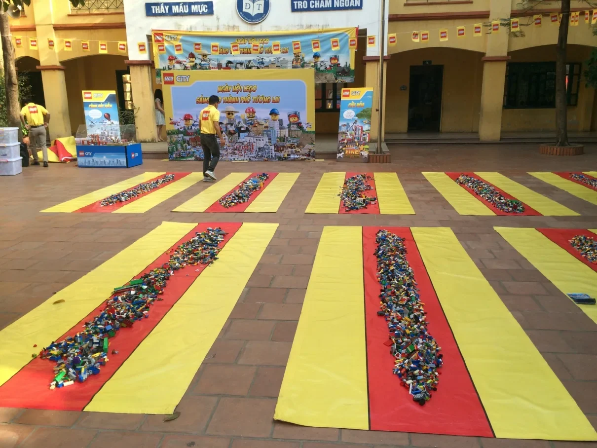LEGO — School activation