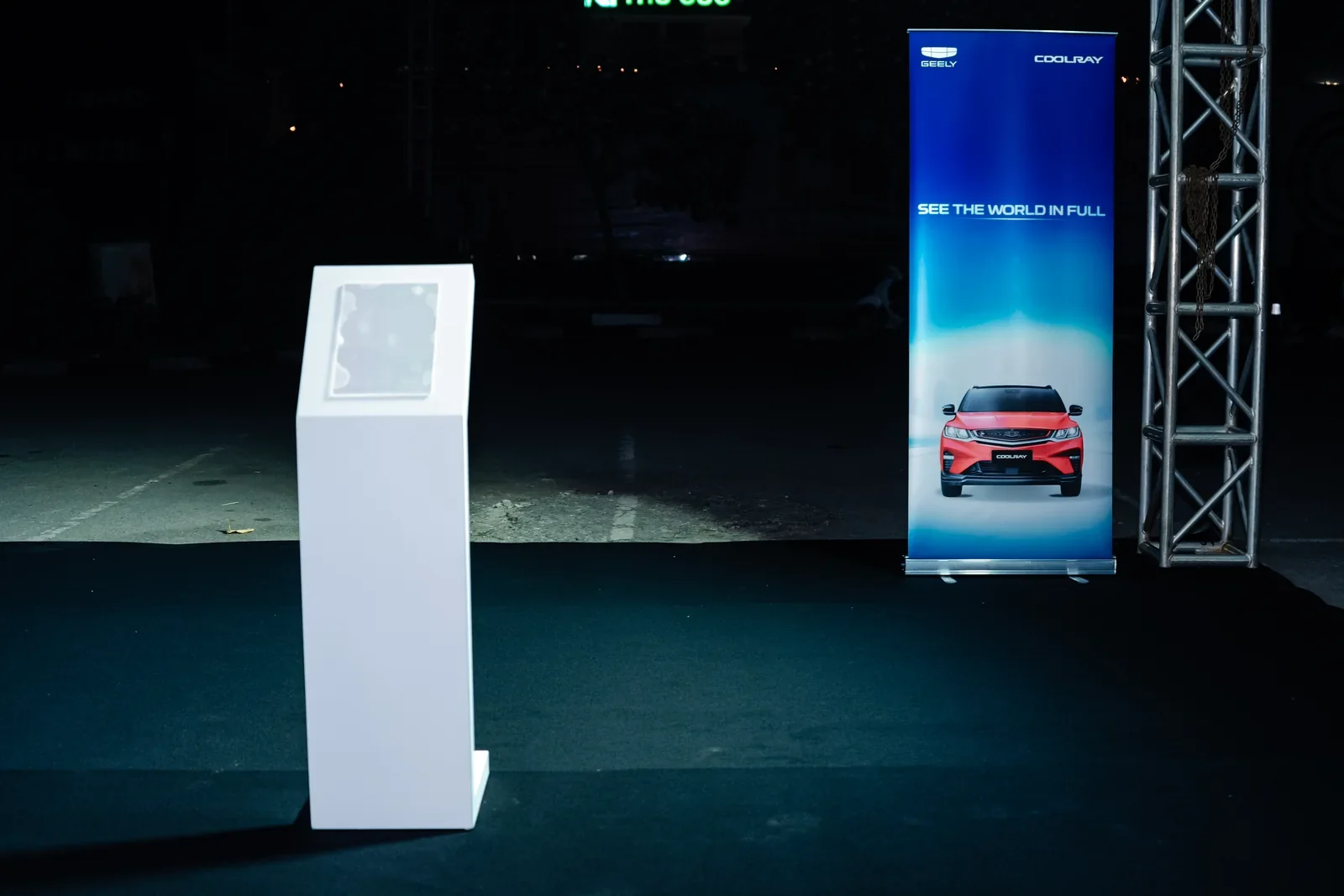 Geely — Không gian trưng bày và POSM