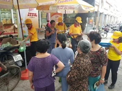 Solite — Sampling và giới thiệu tại chợ