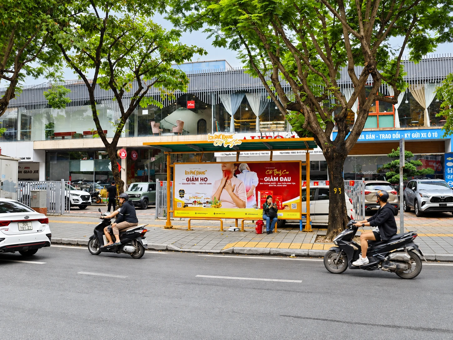 Chỉ Thống Cao — Bus Stop 2