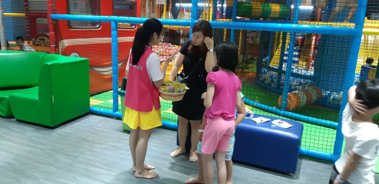 Carrie Junior — Activation tại khu vui chơi trẻ em