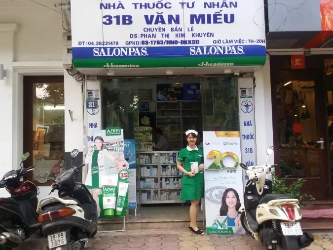 V.Rohto — Giới thiệu sản phẩm tại nhà thuốc