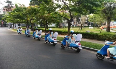 Skin Aqua — Roadshow và tiếp cận trực tiếp