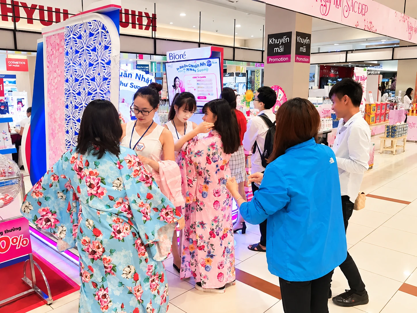 Bioré — Trải nghiệm trang phục Kimono và giao lưu tại booth