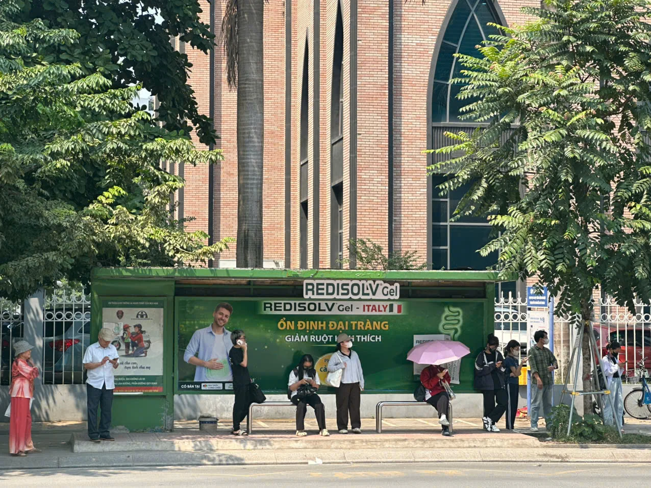 Redisolv — Nhận diện nhà chờ xe buýt