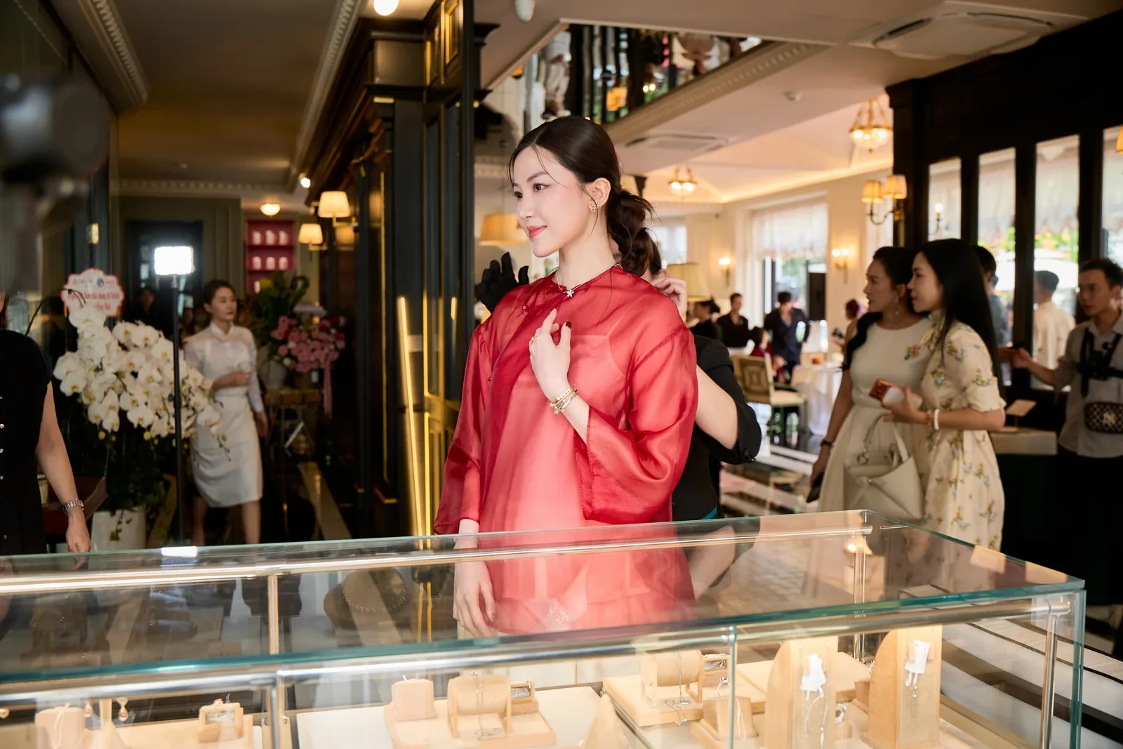 Jet Dentist — Grand opening và trải nghiệm thương hiệu