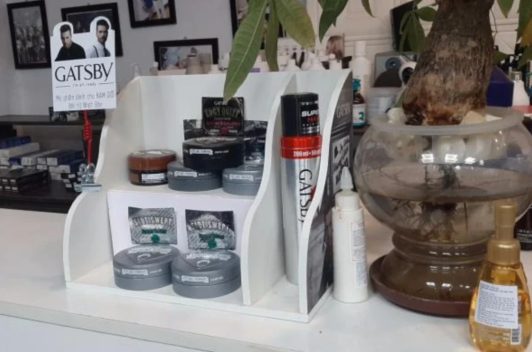 Gatsby — POSM và trưng bày sản phẩm tại barber shop