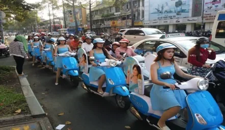 Skin Aqua — Roadshow và tiếp cận trực tiếp
