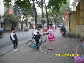 Izzi — Activation lưu động tại trường học