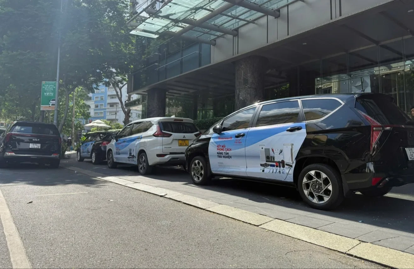 Honeywell — Quảng cáo taxi