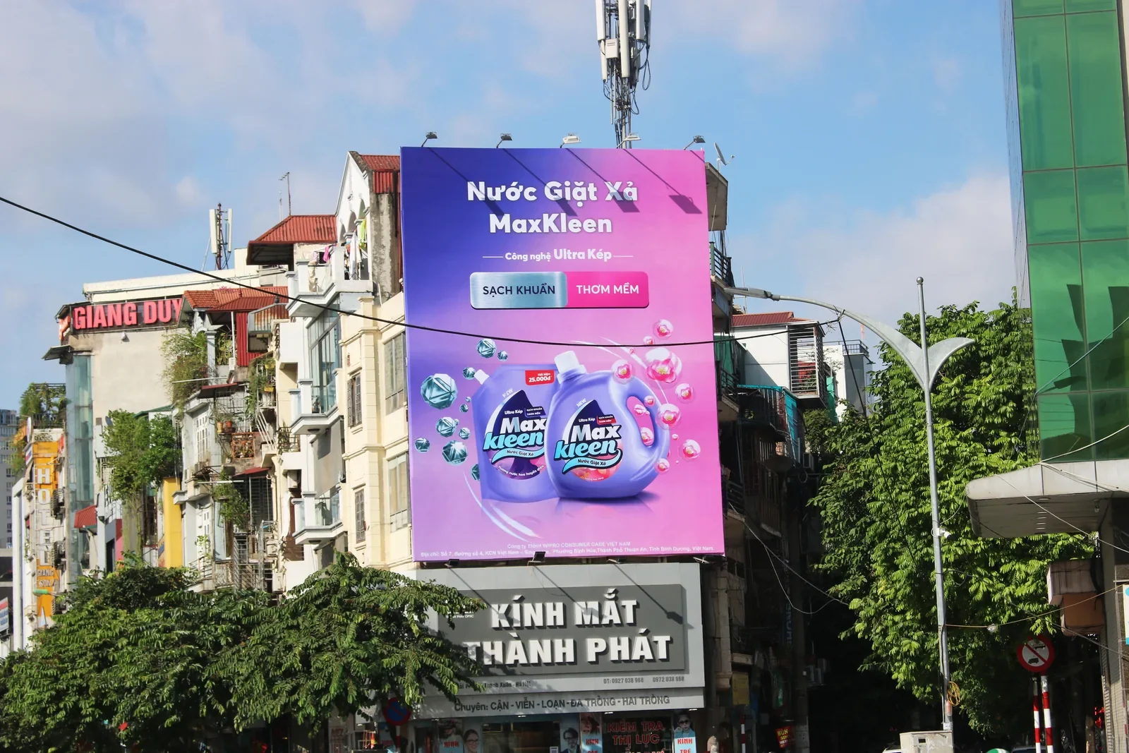 MaxKleen — Billboard ngoài trời