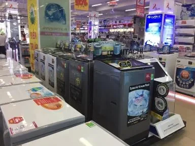Hitachi — Trưng bày tại điểm bán