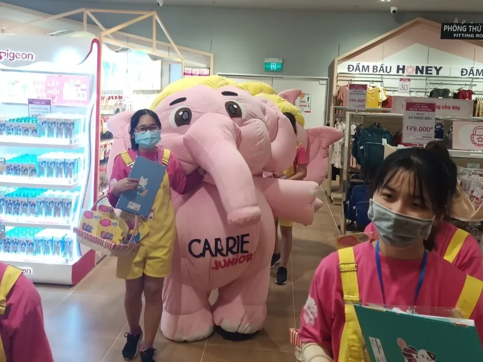 Carrie Junior — Activation tại siêu thị