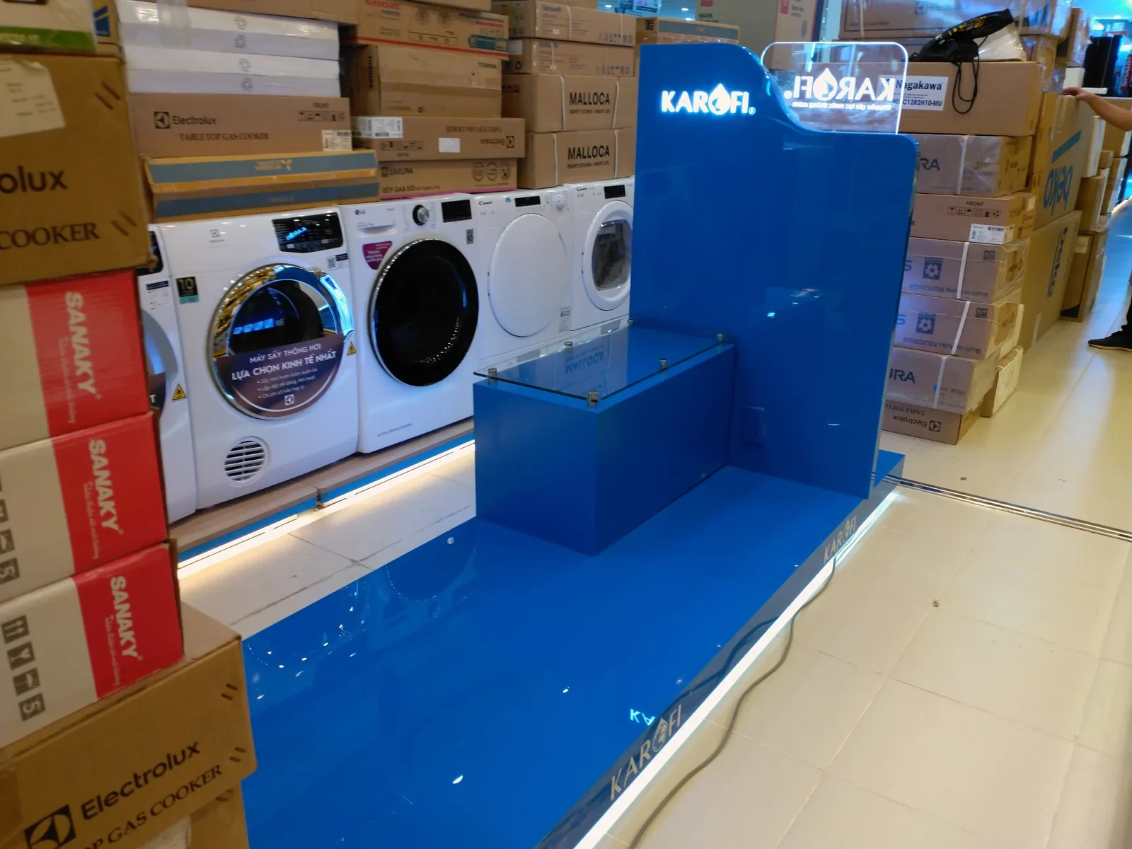 Karofi — Retail display và POSM
