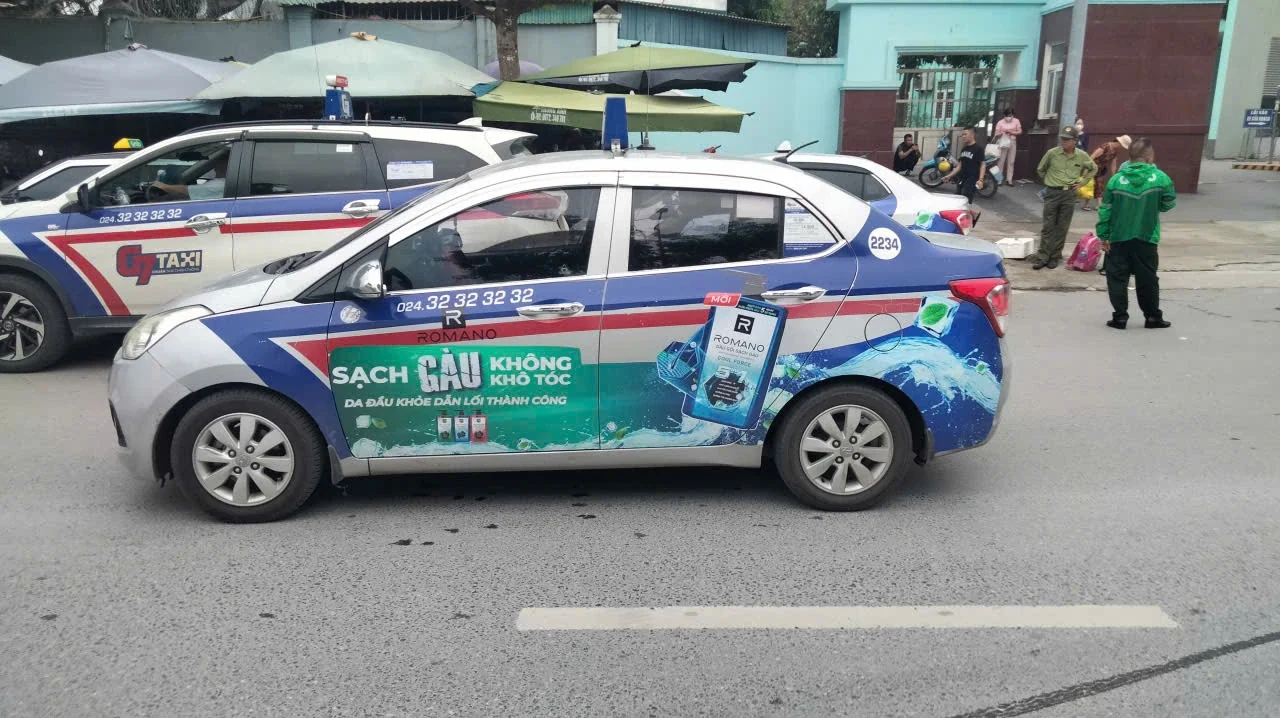 Romano — Quảng cáo taxi