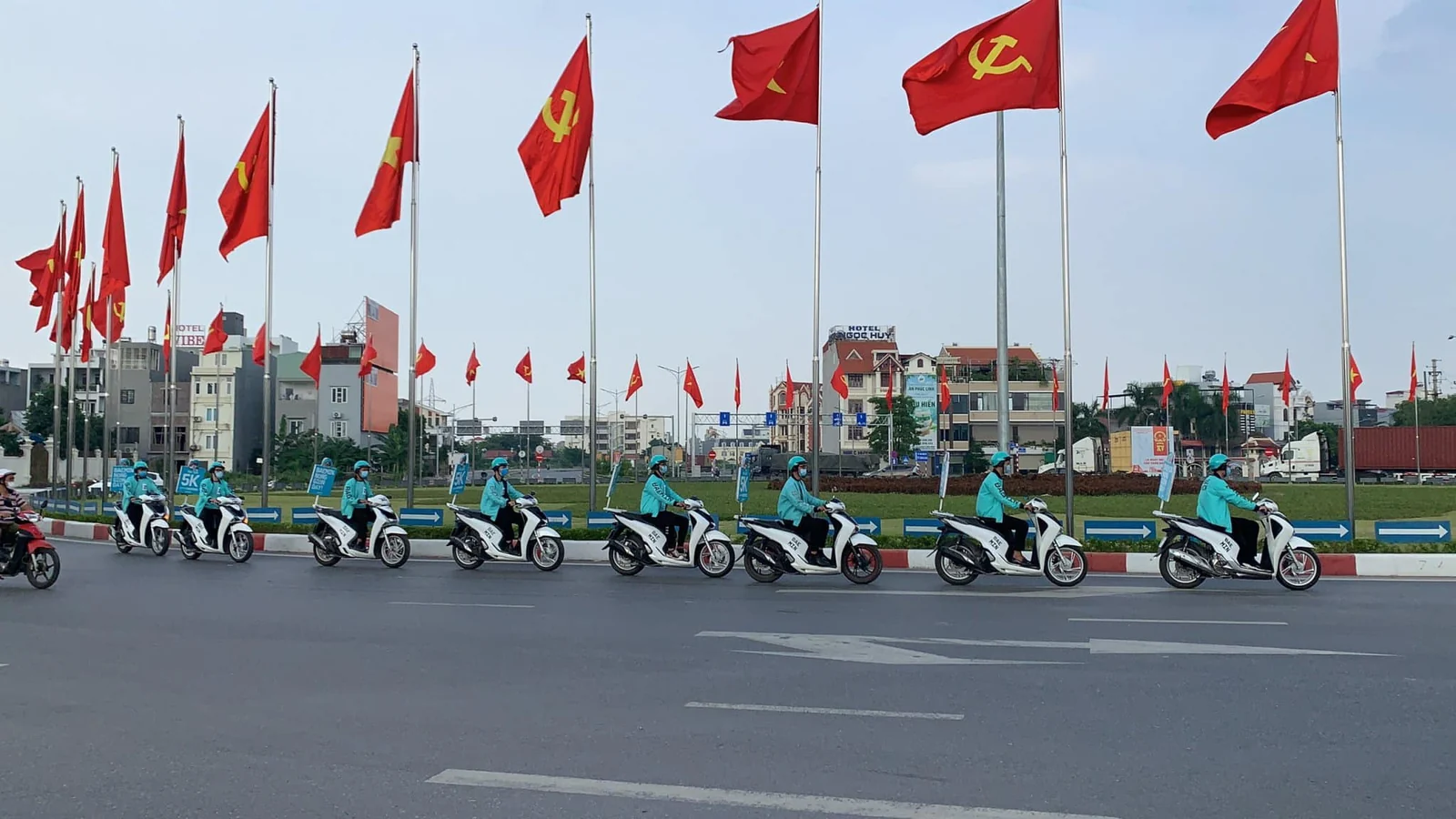 BAEMIN — Đoàn xe máy roadshow đồng bộ nhận diện BAEMIN