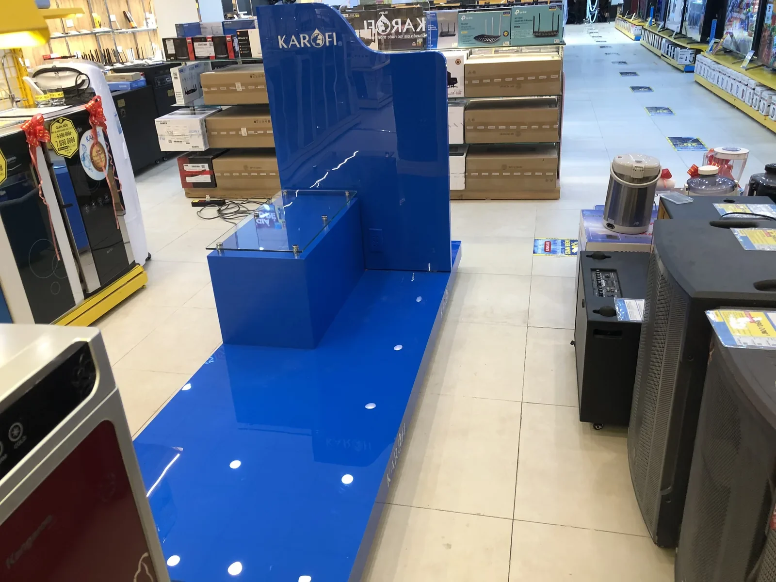 Karofi — Retail display và POSM