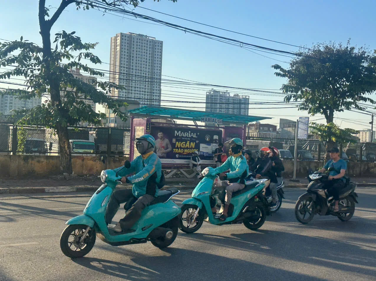 Marial — Nhận diện nhà chờ xe buýt