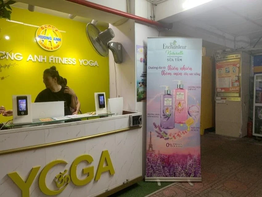 Enchanteur — Nhận diện, sản phẩm và quà tặng tại yoga studio