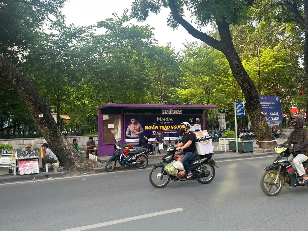 Marial — Nhận diện nhà chờ xe buýt