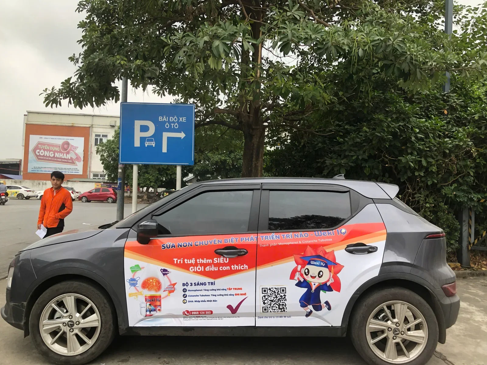 Weki IQ — Quảng cáo taxi