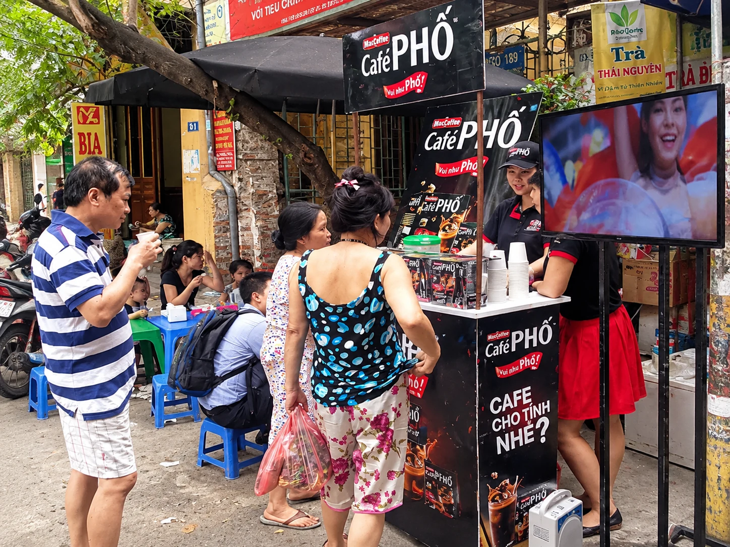 Café PHỐ — Quầy Café PHỐ tương tác với người mua sắm