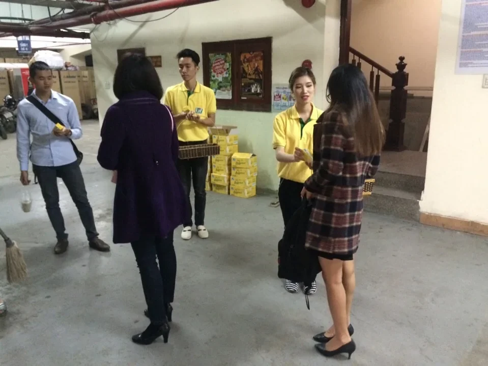 Love’in Farm — Sampling tại tòa nhà văn phòng