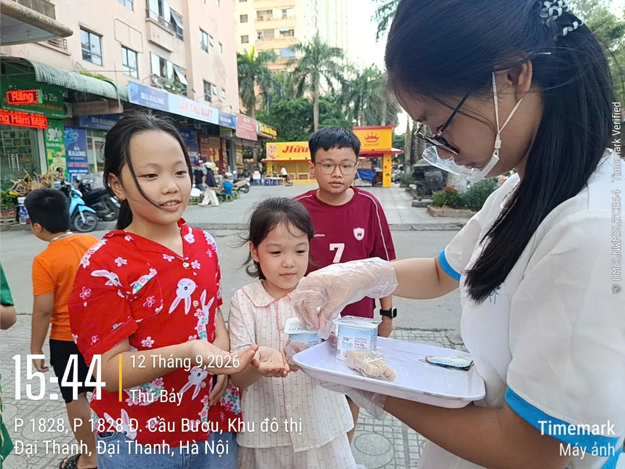 TH true YOGURT — Sampling tại chung cư
