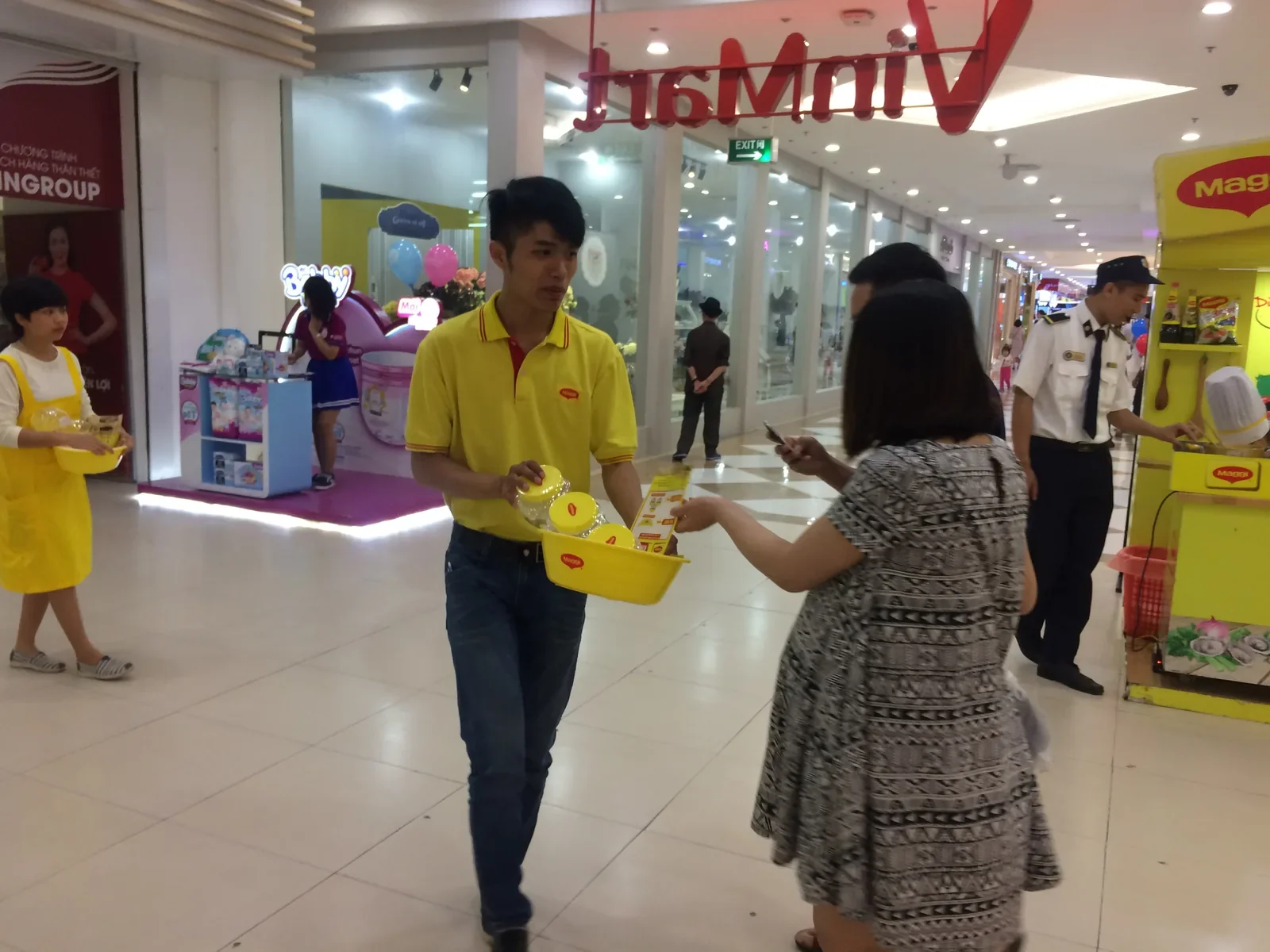 Maggi — Activation tại siêu thị