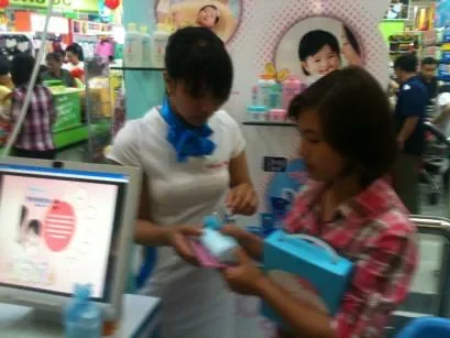 Johnson’s Baby — Activation và đổi quà tại siêu thị