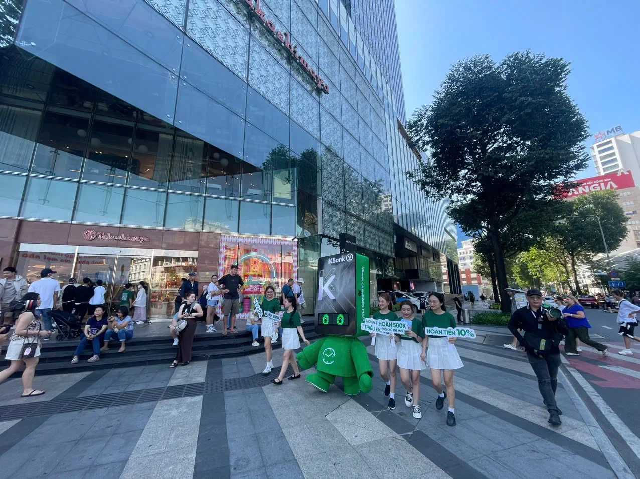 KBank — Walking billboard và mascot activation